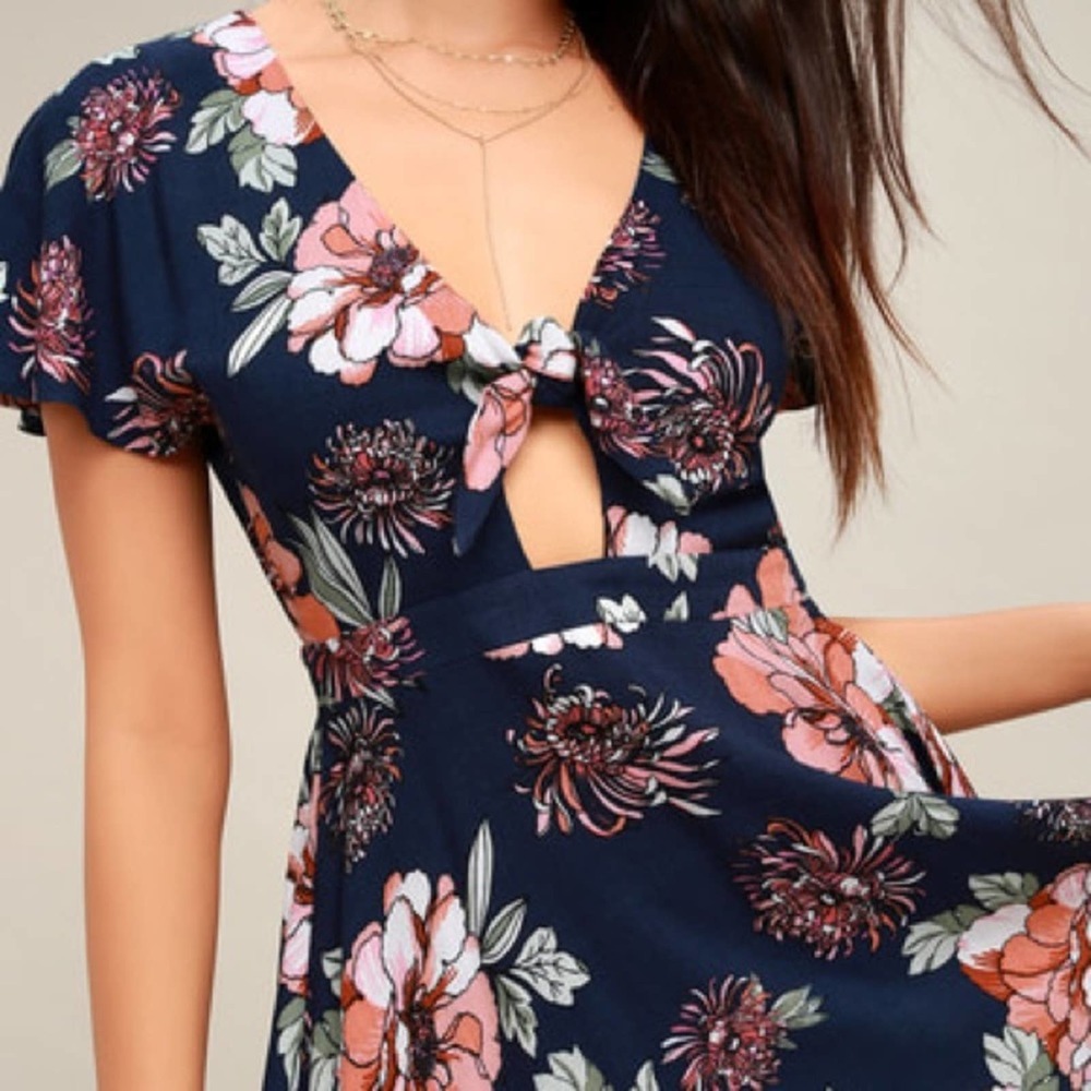 Lulus Botanic of Time Navy Blue Floral Print Tie Front Skater Dress Small